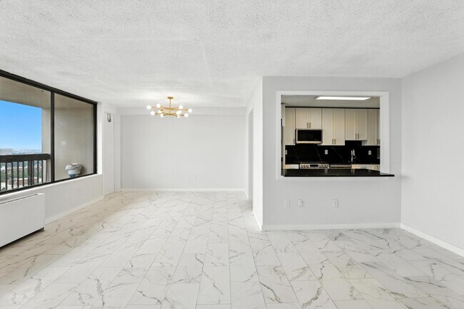 Building Photo - 3705 S George Mason Dr