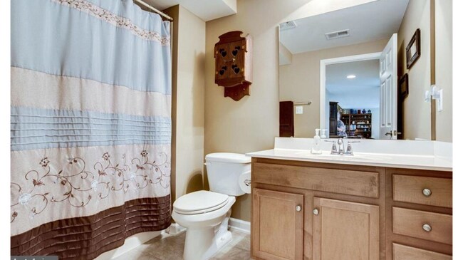 Building Photo - 42234 Oasis Ct