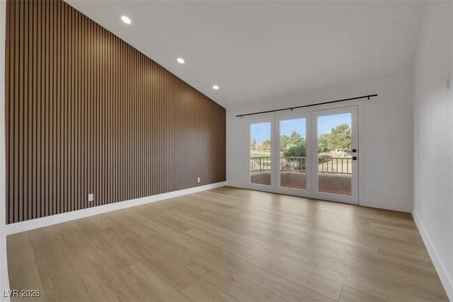 Building Photo - 7132 Mission Hills Dr