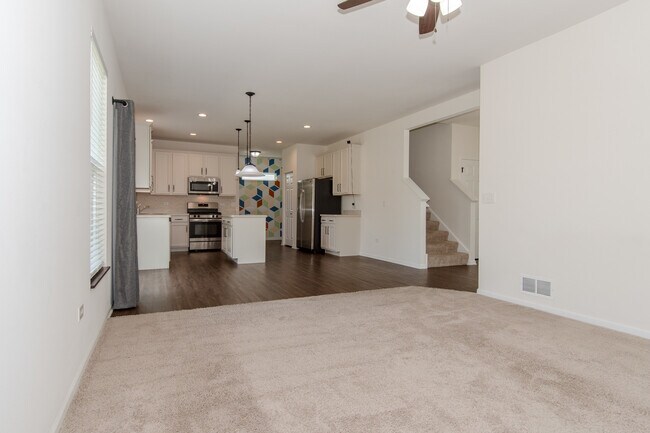 Building Photo - 26107 White Oak Trail