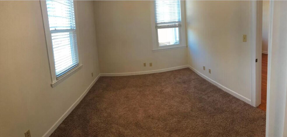 Master bedroom - 308 N Green St