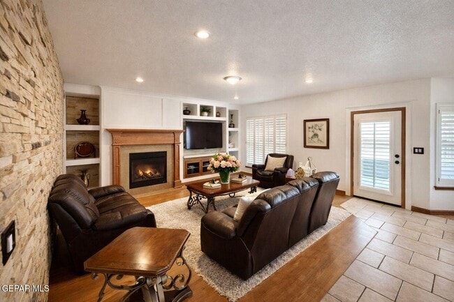 Building Photo - 12267 Bronco Buster Ln