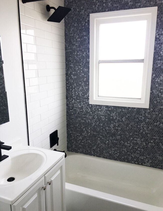 Interior Photo - mon5233