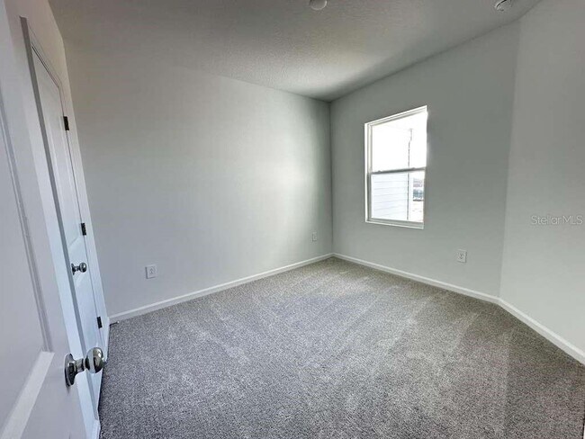 Building Photo - 2427 Bevel Ln