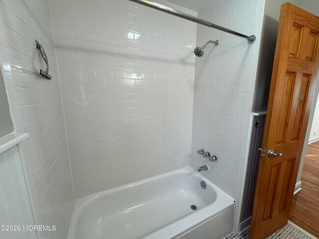 Building Photo - 283 Spring St