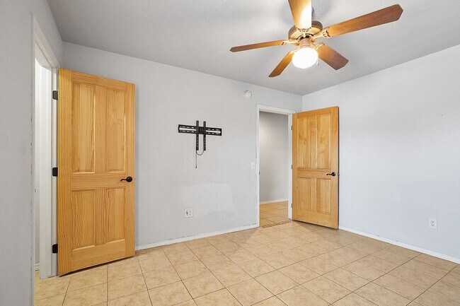 Building Photo - 351 Cielo Grande Ct