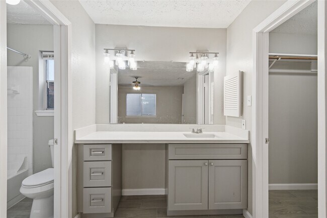 Building Photo - 3611 Macon Pl Ct