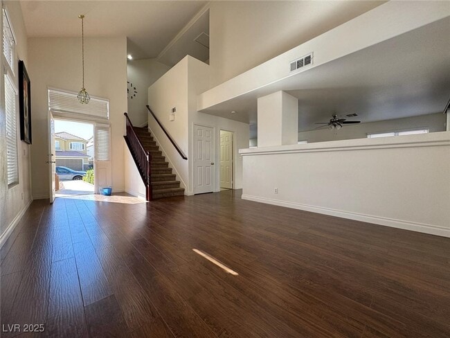 Building Photo - 7962 Traditional Ct