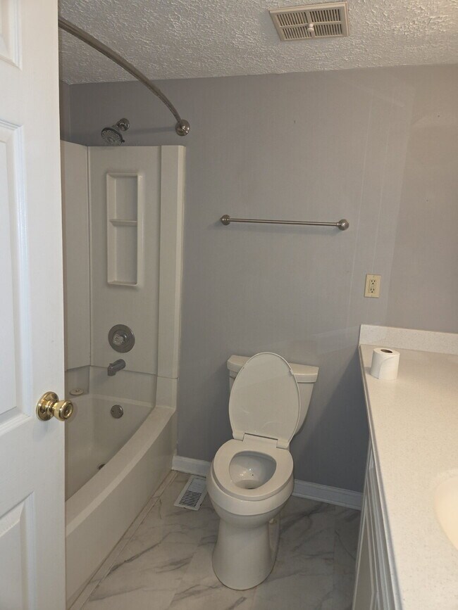 Building Photo - "Spacious 4-Bedroom Gem with Finished Basement in Walkersville - Ideal Family Living!"