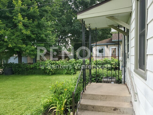 Building Photo - 3709 41st Ave S