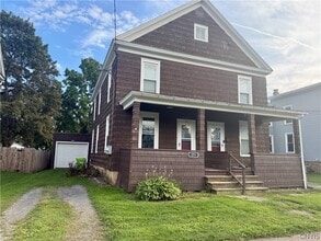 Building Photo - 371 Stone St