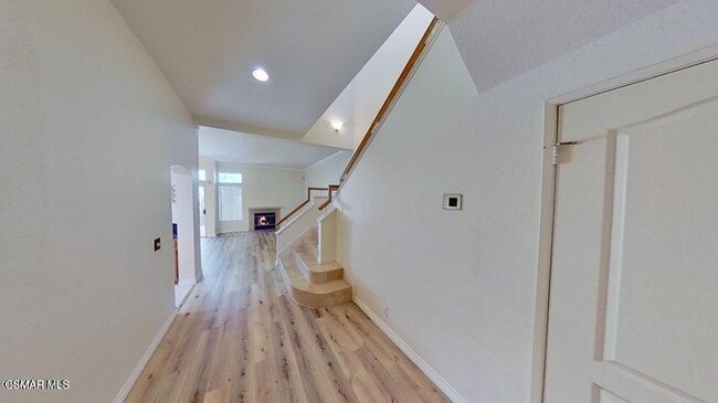 Building Photo - 615 Baywood Ln