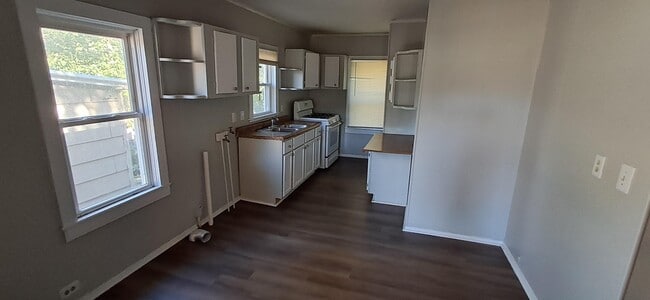 Building Photo - 1317 N 15th St