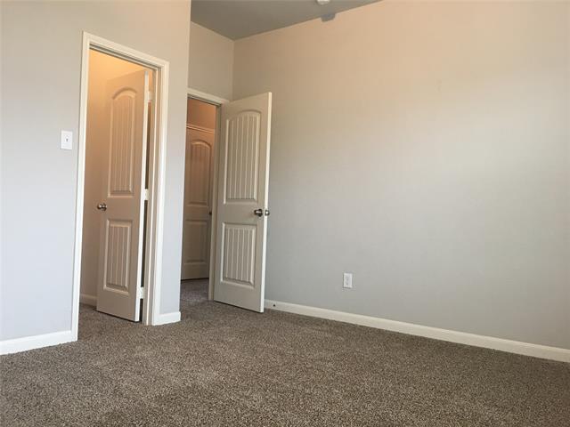 Building Photo - 9410 Smoke Tree Dr