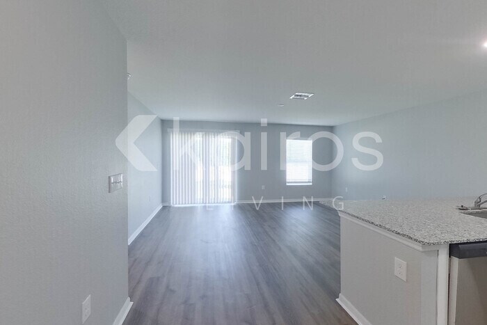 Building Photo - 2140 NW 22nd Ave