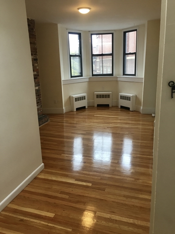 Primary Photo - 145 Arlington St