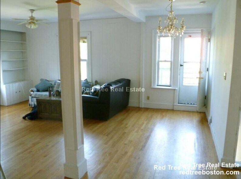 Building Photo - 12 Verndale St