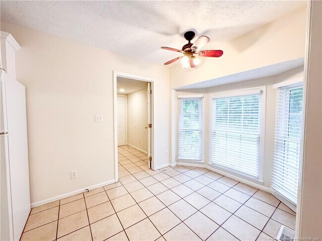 Building Photo - 5641 Middlefield Pl