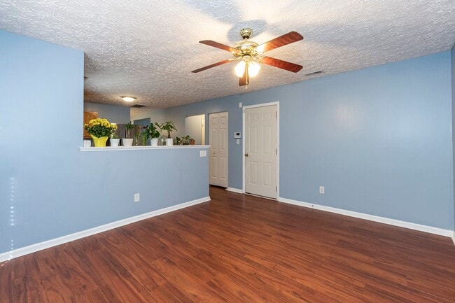 Building Photo - Amazing 4 bedroom home in Durham