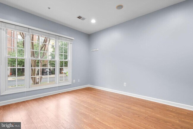 Building Photo - 5246 Tancreti Ln