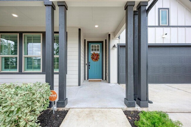 Building Photo - 8417 Thompson Teal Trl