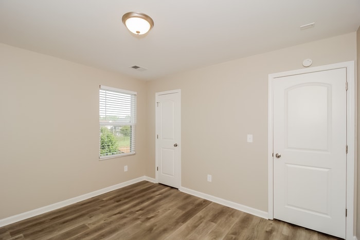 Building Photo - 505 Brady Dr