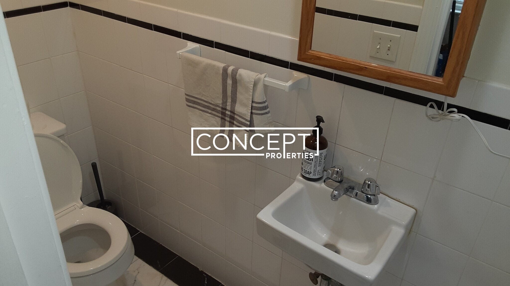 Building Photo - 25 Everett St