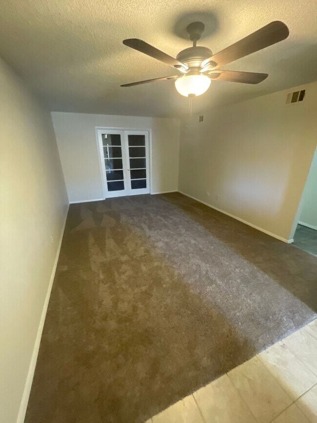 Building Photo - 3 Bedroom Apartment In Virginia Vale Neighborhood! **Special**