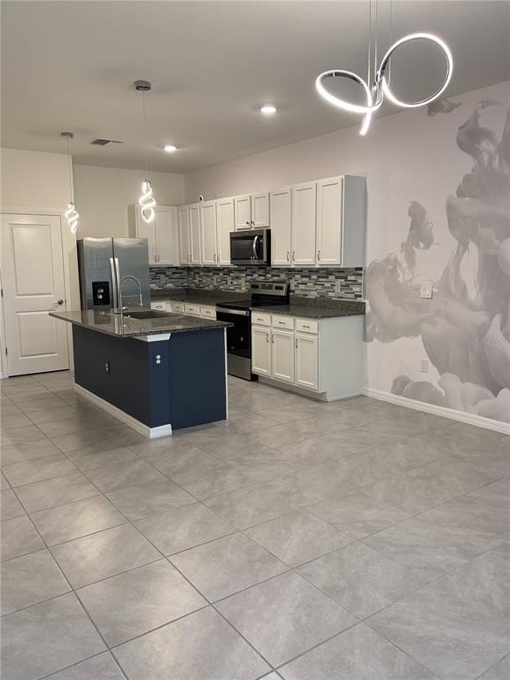 Building Photo - 1604 Hubbell Rd