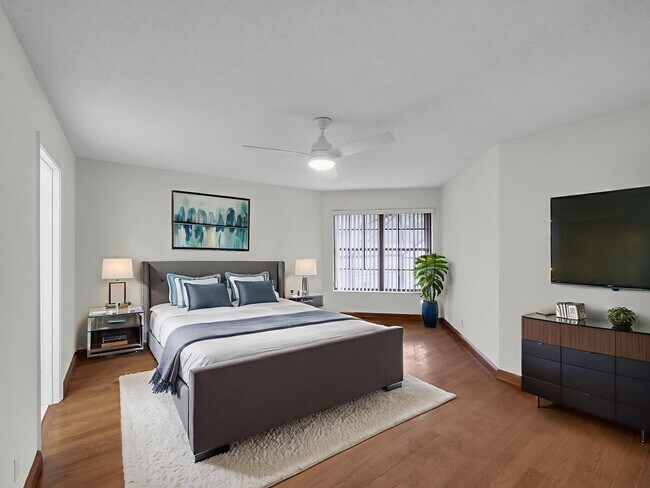 Building Photo - 1744 Shoreside Cir