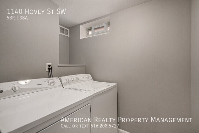 Building Photo - 1140 Hovey St SW