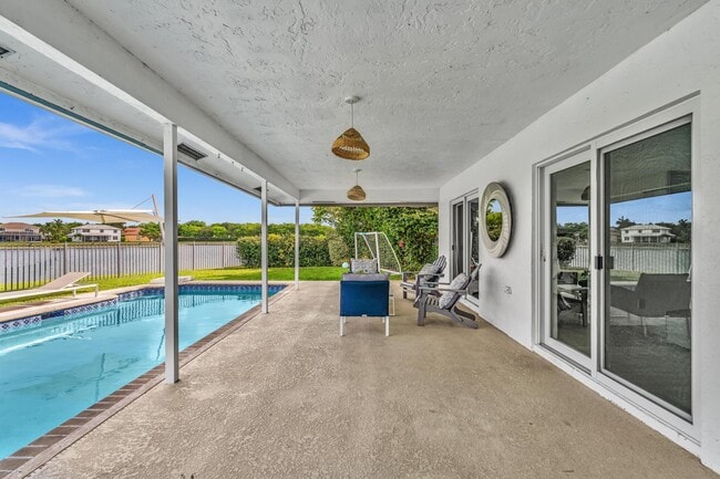 Building Photo - 12502 Baywind Ct