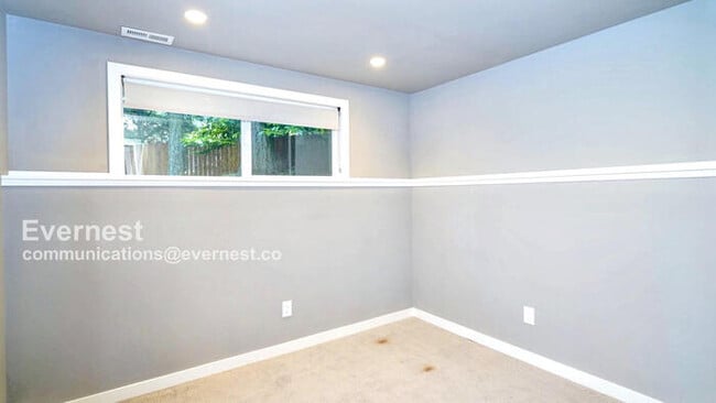 Building Photo - 13787 NE 77th Pl