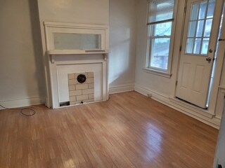 Bright, large rooms - 406 Grace St