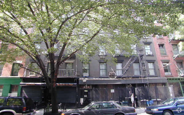 Building Photo - 518 East 6th Street