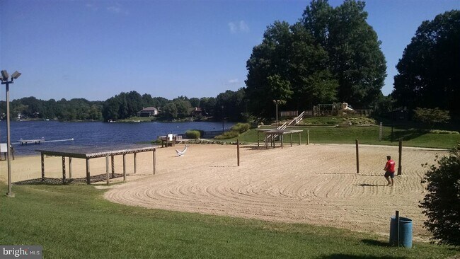 Building Photo - 15524 Royal Crescent Ct