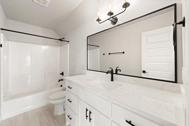 Building Photo - 8732 Beechgrove Dr