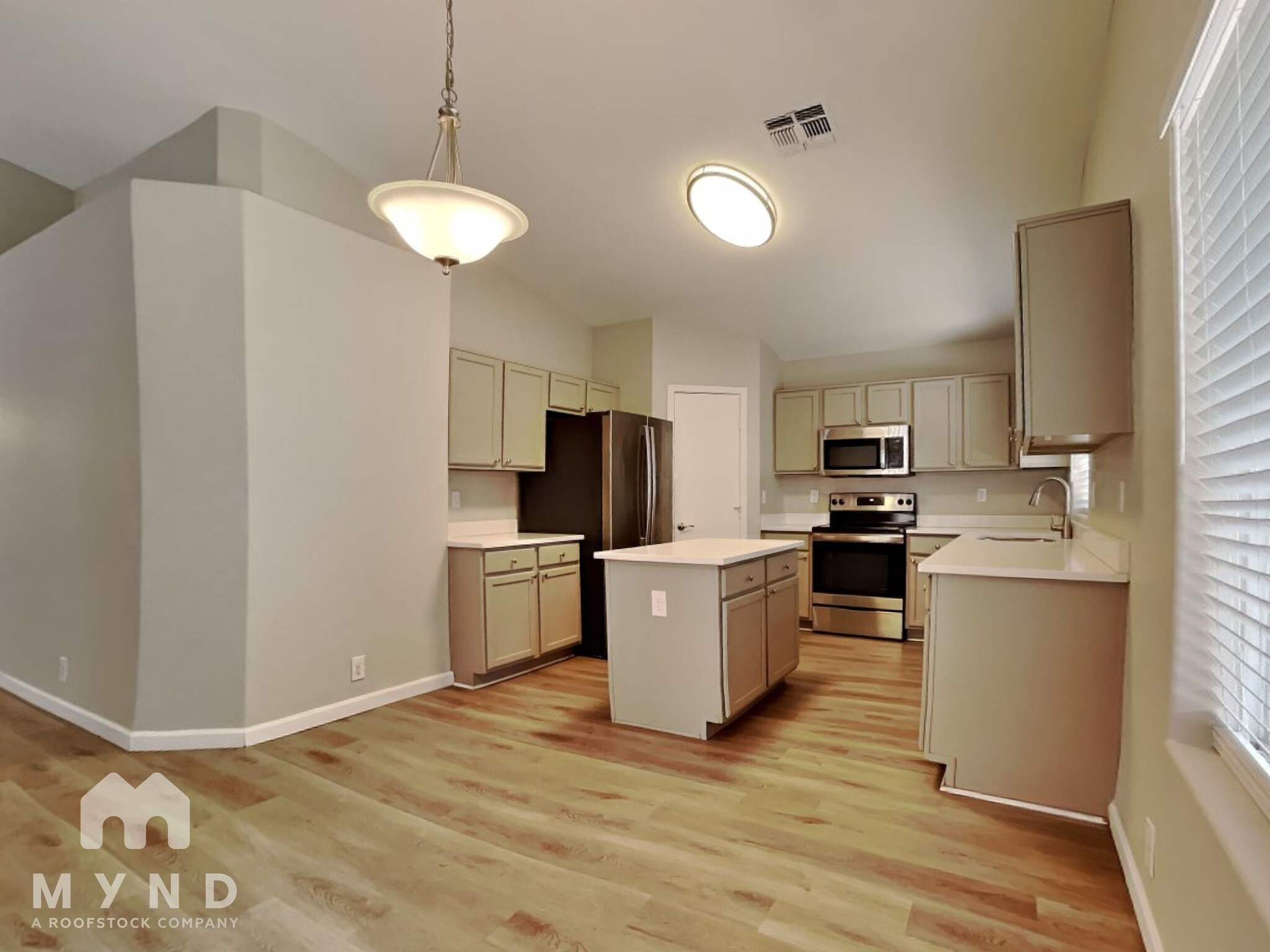 Building Photo - 4545 N 67th Ave