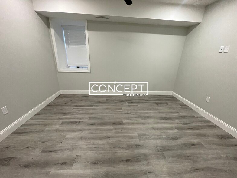 Building Photo - 11 Pierce St