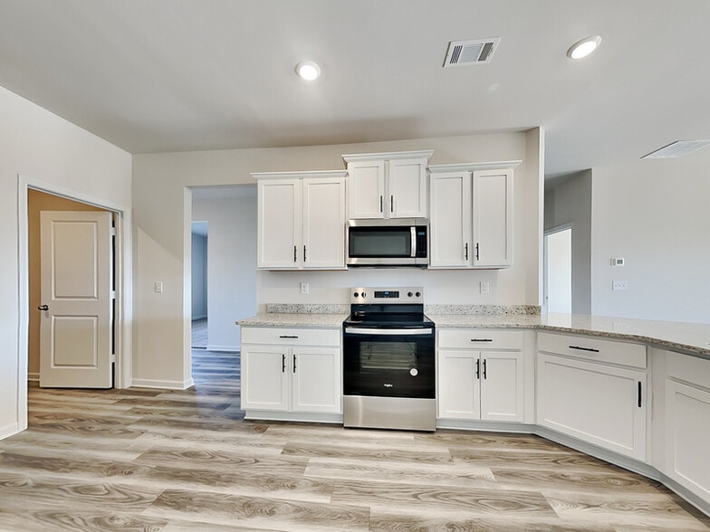 Building Photo - 1021 Claas Wy