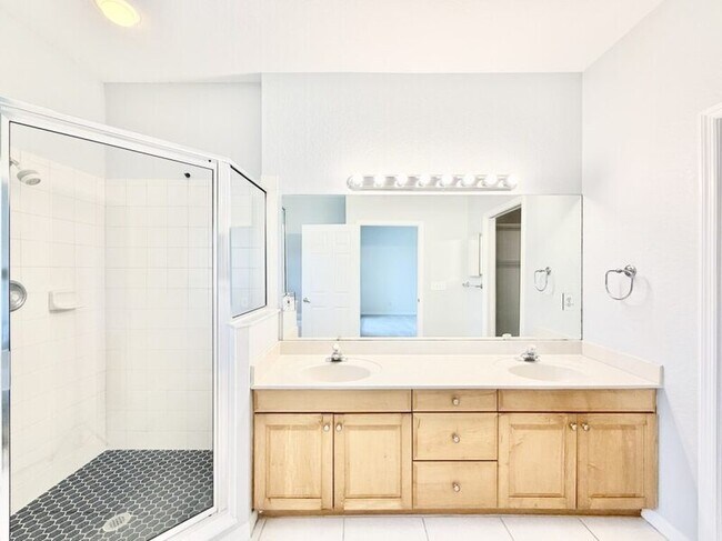 Building Photo - 15473 Gulf Blvd