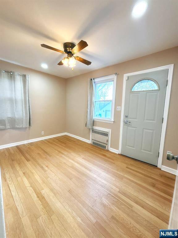 Building Photo - 904 5th St