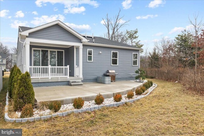 Building Photo - 154 Nevermore Dr