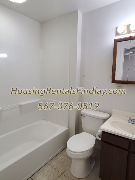 Building Photo - 128 E Foulke Ave