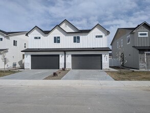 Building Photo - 4707 Highgarden Wy