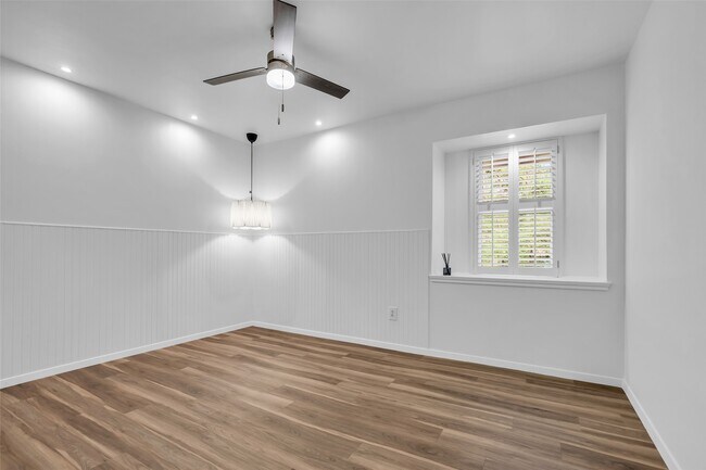 Building Photo - 41 Hickory Oak Dr