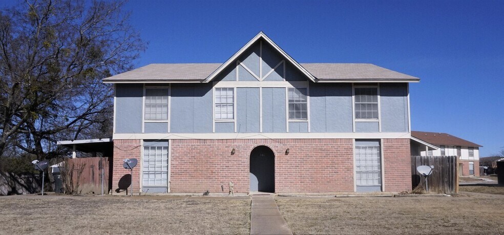 Primary Photo - 4501 Westcliff Rd