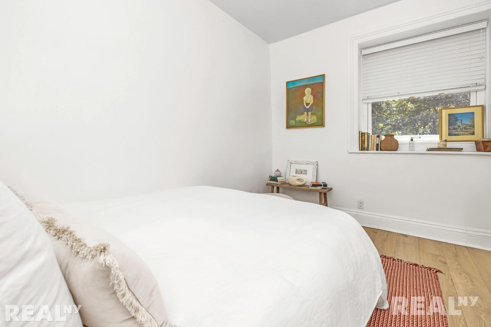 Building Photo - 211 Lafayette Ave