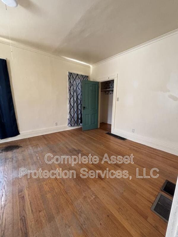 Building Photo - 114 1/2 I St