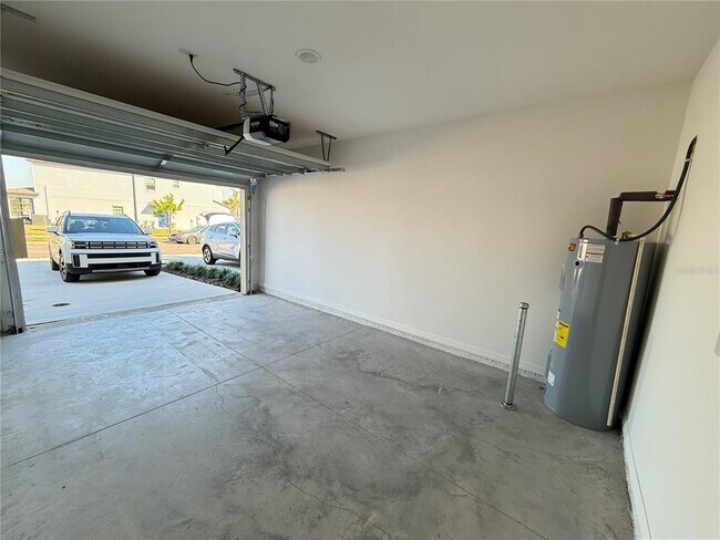 Building Photo - 10821 Ironwood Tree Wy